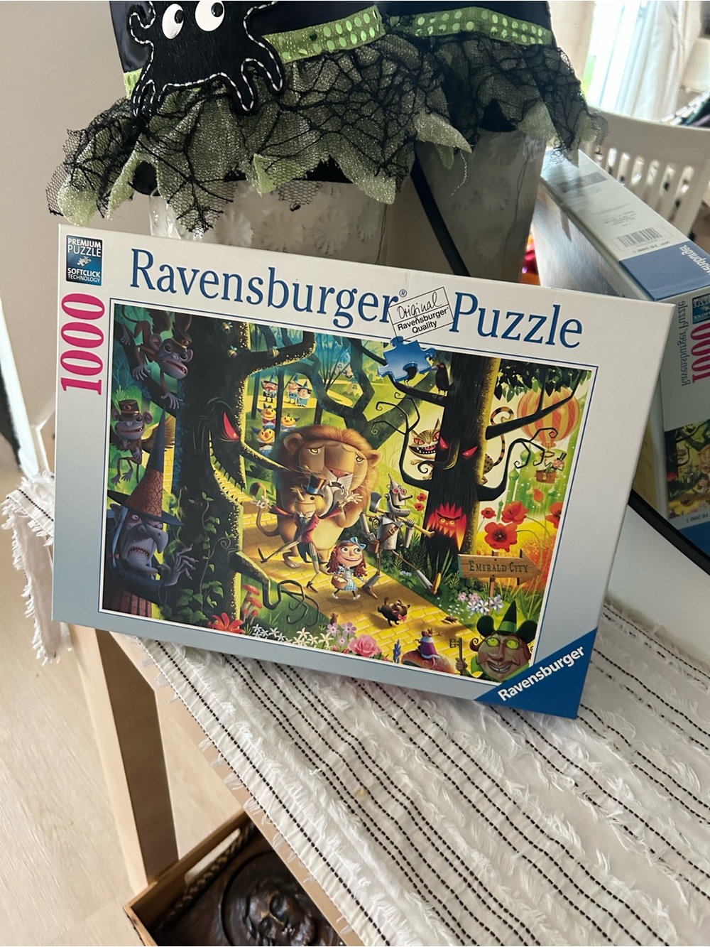 Ravensburg Lions & Tigers & Bears Oh My! Wizard of Oz 1000 pc jigsaw puzzle